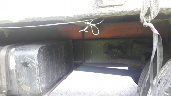 รถอีซูซุ 6 ล้อ ( รั้ว ) FTR 195 แรงม้า. ปี 47.   สนใจติดต่อ  081 - 6079515