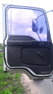 รถอีซูซุ 6 ล้อ ( รั้ว ) FTR 195 แรงม้า. ปี 47.   สนใจติดต่อ  081 - 6079515