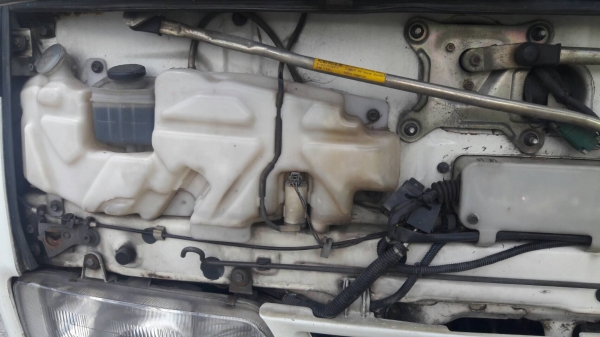 รถอีซูซุ 6 ล้อ ( รั้ว ) FTR 195 แรงม้า. ปี 47.   สนใจติดต่อ  081 - 6079515