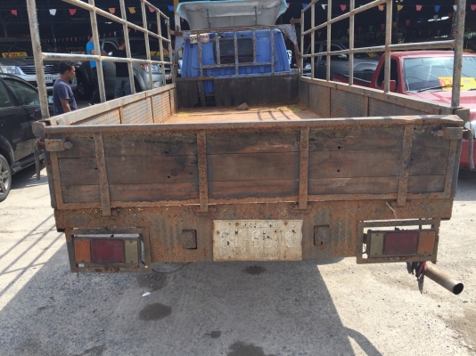 รถบรรทุก 6 ล้อ อีซูซุ จดทะเบียนปี 2546 รุ่น NKR55L รถบรรทุก 6 ล้อ อีซูซุ จดทะเบียนปี 2546 รุ่น NKR55L