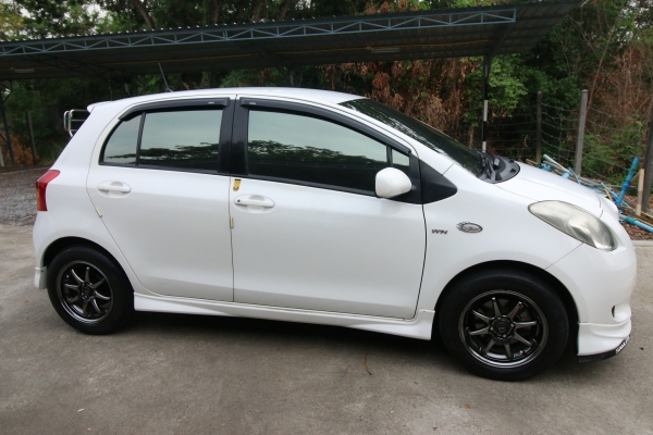 รถบ้านToyota yaris 2008 ตัว E ลิมิเต็ท รองท๊อป ครบแบบนี้ราคานี้หาไม่ได้อีกแล้วแอร์แบ็คคู่ ABS เกียร์ออโต้