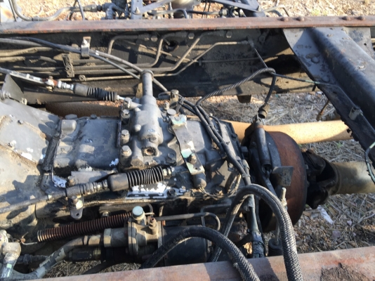 รถนิสสัน 6 ล้อ UD  220 แรงม้า. , ( ** ขาย หัว , คัชซี. ) , ( ** มี ขายมากมายๆ ให้เลือกสรร. )     สนใจติดต่อ  081 - 6079515