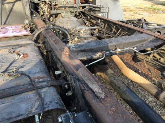 รถนิสสัน 6 ล้อ UD  220 แรงม้า. , ( ** ขาย หัว , คัชซี. ) , ( ** มี ขายมากมายๆ ให้เลือกสรร. )     สนใจติดต่อ  081 - 6079515