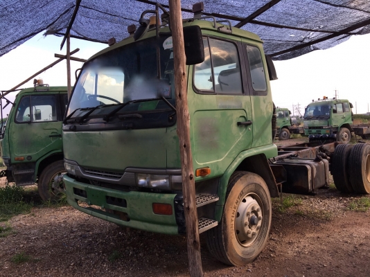 รถนิสสัน 6 ล้อ UD  220 แรงม้า. , ( ** ขาย หัว , คัชซี. ) , ( ** มี ขายมากมายๆ ให้เลือกสรร. )     สนใจติดต่อ  081 - 6079515