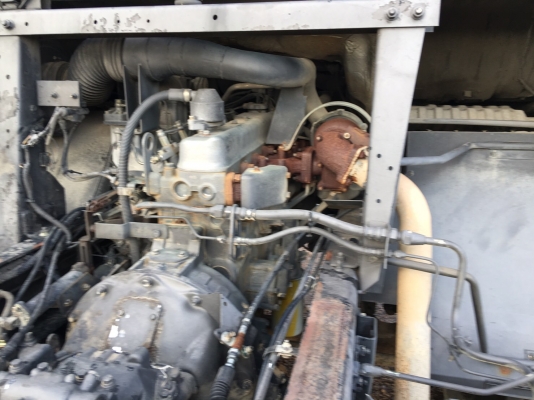 รถนิสสัน 6 ล้อ UD  220 แรงม้า. , ( ** ขาย หัว , คัชซี. ) , ( ** มี ขายมากมายๆ ให้เลือกสรร. )     สนใจติดต่อ  081 - 6079515