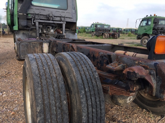 รถนิสสัน 6 ล้อ UD  220 แรงม้า. , ( ** ขาย หัว , คัชซี. ) , ( ** มี ขายมากมายๆ ให้เลือกสรร. )     สนใจติดต่อ  081 - 6079515