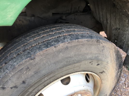 รถนิสสัน 6 ล้อ UD  220 แรงม้า. , ( ** ขาย หัว , คัชซี. ) , ( ** มี ขายมากมายๆ ให้เลือกสรร. )     สนใจติดต่อ  081 - 6079515