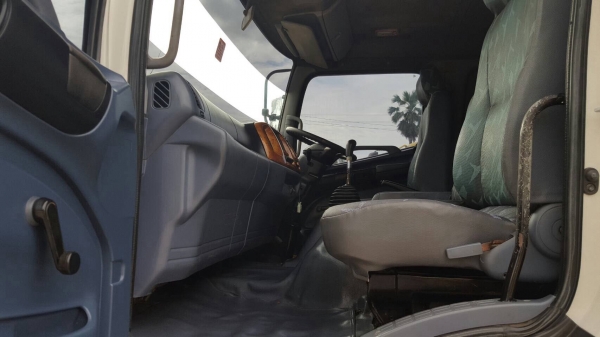 ขาย HINO MEGA FL1J 220 แรงม้า ปี 47 กระบะล่องไม่ดั้มสามมิตร ขาย HINO MEGA FL1J 220 แรงม้า ปี 47 กระบะล่องไม่ดั้มสามมิตร