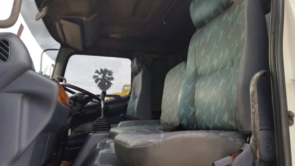 ขาย HINO MEGA FL1J 220 แรงม้า ปี 47 กระบะล่องไม่ดั้มสามมิตร ขาย HINO MEGA FL1J 220 แรงม้า ปี 47 กระบะล่องไม่ดั้มสามมิตร