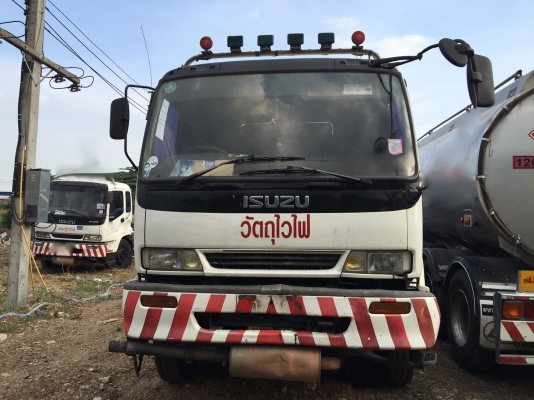 รถอีซูซุ 10 ล้อ FVM 200 แรงม้า. ปี 48. , ( ** ขาย หัว , คัชซี. ) , ( ** มี ขาย 2 หัว. )    สนใจติดต่อ  081 - 6079515