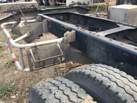 รถอีซูซุ 10 ล้อ FVM 200 แรงม้า. ปี 48. , ( ** ขาย หัว , คัชซี. ) , ( ** มี ขาย 2 หัว. )    สนใจติดต่อ  081 - 6079515