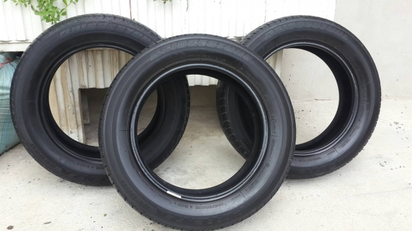 ขายยาง 1500 บาท ลดราคาแล้วด่วนเลย ครับ