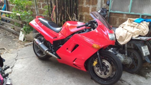 ขาย ZZR1100 R1 เครื่องดีมาก ไม่มีเวลาขับครับ จอด แรงๆ หรือแลก ช็อปเปอร์