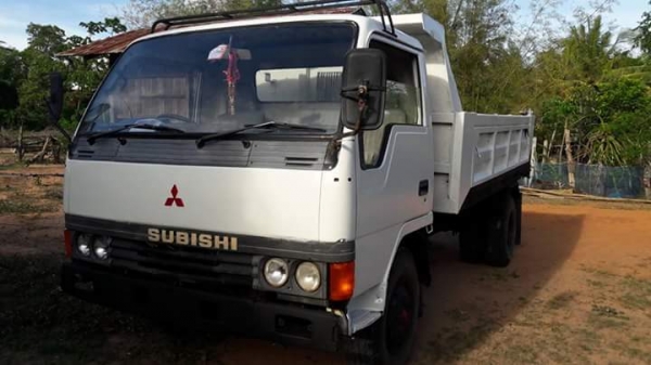 ด่วน!!ลดราคา ขายรถบรรทุก 6 ล้อดั๊ม มิตซูบิชิ แคนเตอร์ 5คิว ด่วน!!ลดราคา ขายรถบรรทุก 6 ล้อดั๊ม มิตซูบิชิ แคนเตอร์ 5คิว
