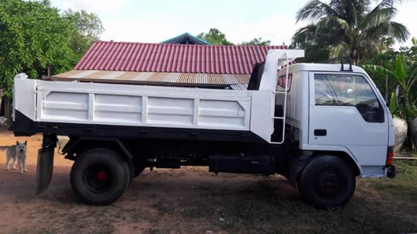 ด่วน!!ลดราคา ขายรถบรรทุก 6 ล้อดั๊ม มิตซูบิชิ แคนเตอร์ 5คิว ด่วน!!ลดราคา ขายรถบรรทุก 6 ล้อดั๊ม มิตซูบิชิ แคนเตอร์ 5คิว