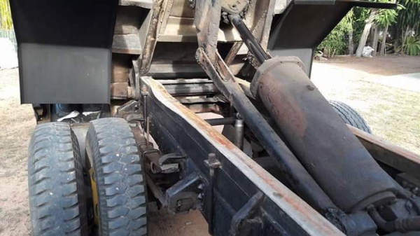 ด่วน!!ลดราคา ขายรถบรรทุก 6 ล้อดั๊ม มิตซูบิชิ แคนเตอร์ 5คิว ด่วน!!ลดราคา ขายรถบรรทุก 6 ล้อดั๊ม มิตซูบิชิ แคนเตอร์ 5คิว