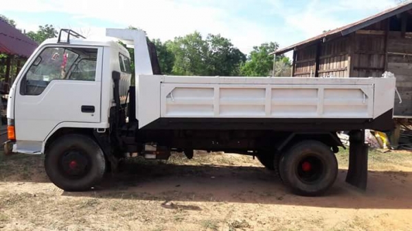 ด่วน!!ลดราคา ขายรถบรรทุก 6 ล้อดั๊ม มิตซูบิชิ แคนเตอร์ 5คิว ด่วน!!ลดราคา ขายรถบรรทุก 6 ล้อดั๊ม มิตซูบิชิ แคนเตอร์ 5คิว