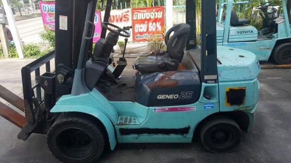 มองหารถโฟล์คลิฟท์งาเท นึกถึงร้านพีทีเอชลบุรี081-8342060 มองหารถโฟล์คลิฟท์งาเท นึกถึงร้านพีทีเอชลบุรี081-8342060