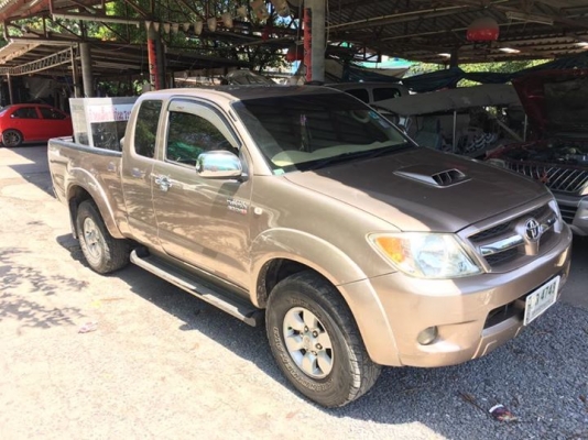 ขาย Toyota vigo แค๊ป ปี 05 เครื่องดีเซล 3000 E เกียร์ธรรมดา 4x4