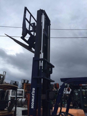 มองหารถโฟล์คลิฟท์งาเทอิ้งค์ตักยางพารานึกถึงร้านพีทีเอ ชลบุรี081-8342060 มองหารถโฟล์คลิฟท์งาเทอิ้งค์ตักยางพารานึกถึงร้านพีทีเอ ชลบุรี081-8342060