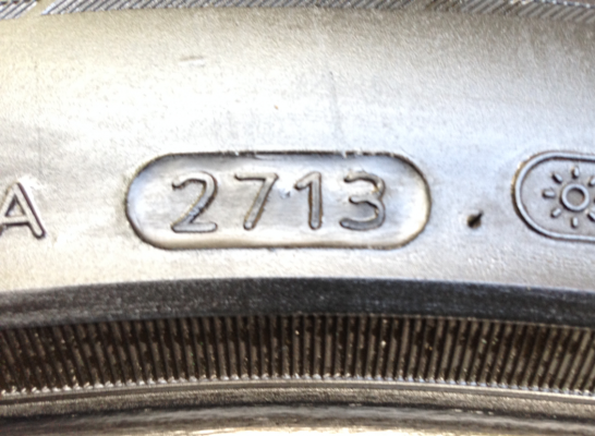 ยาง Aurora 265 50 20 ปี13 ดอกเยอะ พร้อมใช้งาน ราคาไม่แพง