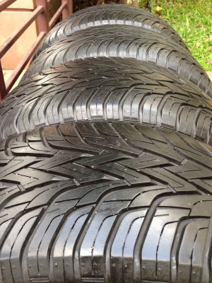 ยาง Aurora 265 50 20 ปี13 ดอกเยอะ พร้อมใช้งาน ราคาไม่แพง