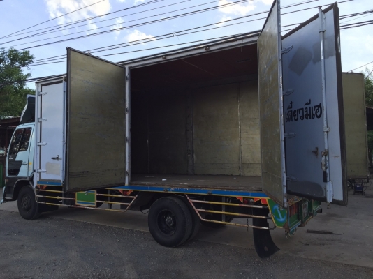 ขายรถ6ล้อHino FC4Jสิงห์ 140แรงม้าตู้แห้งประตู10บาน ยาว5.60ม