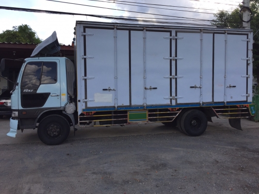 ขายรถ6ล้อHino FC4Jสิงห์ 140แรงม้าตู้แห้งประตู10บาน ยาว5.60ม