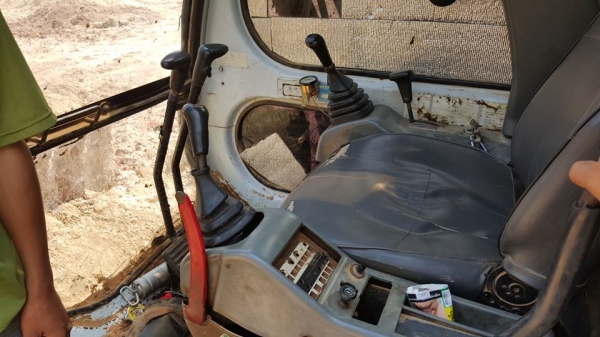 ขายรถขุดแบ็คโค มาร์คไฟว์ 120-5ไฟฟ้าครบ ช่วงล่างดีเครื่องฟิต สภาพพร้อมลงงาน