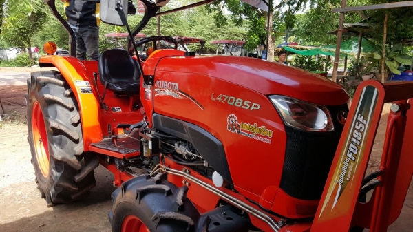 ขายKUBOTA L4708SP รถปี2557 ทำงาน300ชม.  สด485,000บ.ดาว70,000บ.