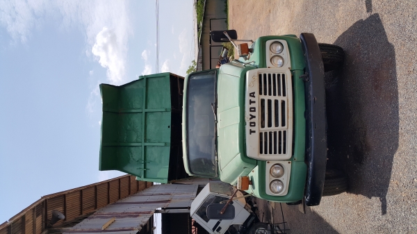 ขาย6ล้อโตโยต้าดัมพ์ เครื่อง HO7C มีสโลว์กลาง เฟืองท้ายฟูโซ่ คัทซีสวยมาก ทะเบียนเต็มพร้อมโอน พวงมาลัยพาวเวอร์ มีแอร์