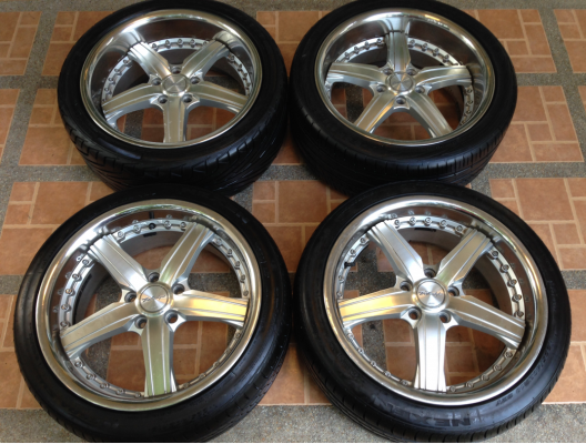 ล้อ Trafficstar ขอบ18 สภาพสวย ไม่มีซ่อม พร้อมยางปลายปี14 ดอกเต็ม ราคาไม่แพง