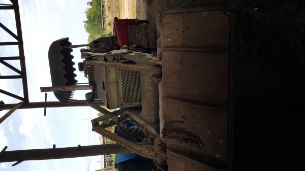 ขายรถแทรคเตอร์ใหญ่ Komatsu D60S สภาพสวย มรดกพ่อเก็บไว้ไม่ได้ใช้ มีเครื่องให้2เครื่อง อะไหล่อีกจำนวนมาก ขายแบบให้ไปใช้กัน