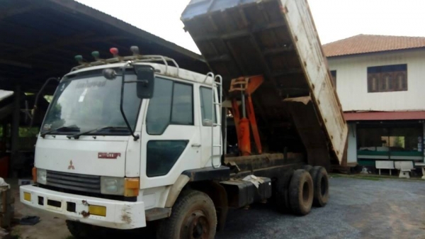 ขาย10ล้อ2เพลาดัมพ์ มิตซูFUSO 195 6D16 MAแชชซีสวยเครื่องดี เอกสารทะเบียนครบ