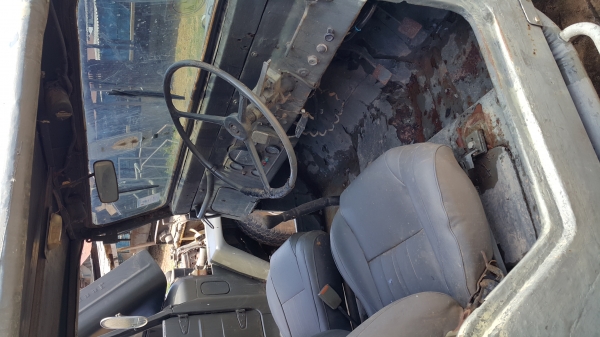 ซื้อ 1 แถม1 (แถม Jeep wrangler จักรยาน) ขาย Jeep CJ5 มีวินซ์หน้า รถขับสอง เครื่องเบนซินโตโยต้า ติดแก๊ส ทะเบียนเต็มพร้อมโอน ขายถูก 150000