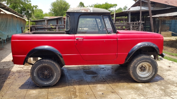 ซื้อ 1 แถม1 (แถม Jeep wrangler จักรยาน) ขายกระบะ  International สวยๆ รถขับสี่(4WD)  เครื่องเบนซินสภาพสวยๆ ติดแอร์ได้ ทะเบียนเต็มพร้อมโอน ขาย 220000