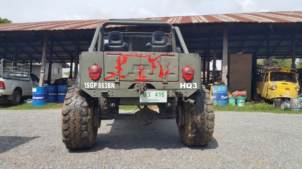 ซื้อ 1 แถม1 (แถม Jeep wrangler จักรยาน) ขายรถ Jeep CJ6 ยางใหญ่สภาพดีมาก พวงมาลัยพาวเวอร์ ทะเบียนเต็มพร้อมโอน เครื่อง Mitsu-4DR6 ชายถูกๆ 300000