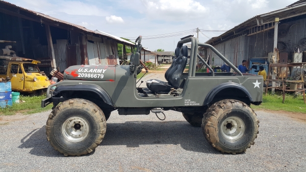 ซื้อ 1 แถม1 (แถม Jeep wrangler จักรยาน) ขายรถ Jeep CJ6 ยางใหญ่สภาพดีมาก พวงมาลัยพาวเวอร์ ทะเบียนเต็มพร้อมโอน เครื่อง Mitsu-4DR6 ชายถูกๆ 300000