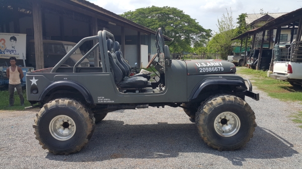 ซื้อ 1 แถม1 (แถม Jeep wrangler จักรยาน) ขายรถ Jeep CJ6 ยางใหญ่สภาพดีมาก พวงมาลัยพาวเวอร์ ทะเบียนเต็มพร้อมโอน เครื่อง Mitsu-4DR6 ชายถูกๆ 300000