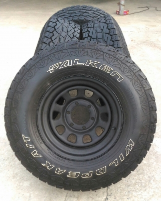 ปรับราคาเหลือ 16,800 ขายล้อลายRock 16x8 พร้อมยาง265/75/16 สวยๆ