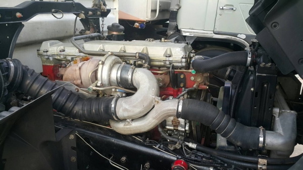 ขายด่วนสิบล้อเพลาเดียว เมกก้า220แรง ปี48.รถสวยเดิมบาง ยางเต็มเรเดียน หัวสีเดิม คัสซีสวยทั้งเส้น