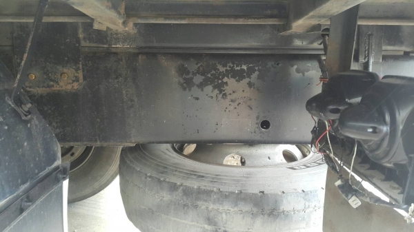 ขายด่วนสิบล้อเพลาเดียว เมกก้า220แรง ปี48.รถสวยเดิมบาง ยางเต็มเรเดียน หัวสีเดิม คัสซีสวยทั้งเส้น