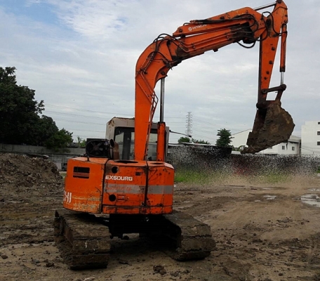 HITACHI EX60 URG