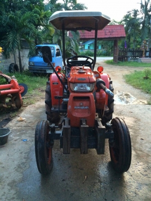 ขายรถไถ KUBOTA RT 140 สภาพดีเดิมๆพร้อมใช้งาน อุปกรณ์ครบ 3 ชิ้น