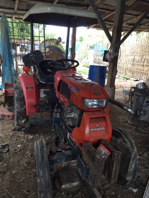 ขายรถไถ KUBOTA RT 140 สภาพดีเดิมๆพร้อมใช้งาน อุปกรณ์ครบ 3 ชิ้น