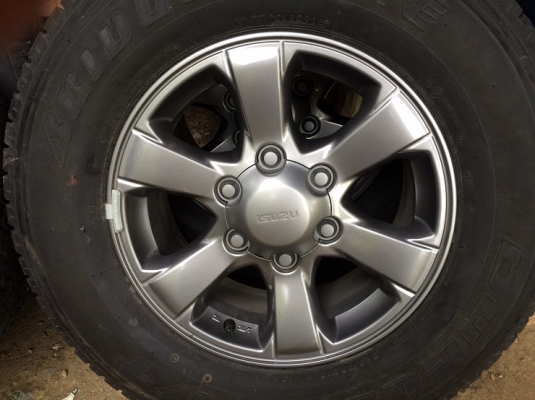 D max รุ่น 1.9 ขอบ 16 Xseries (รมดำ)