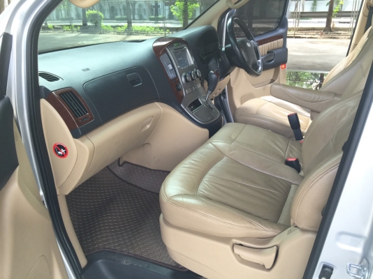 2011 HYUNDAI H-1 GRAND STAREX 2.5 VIP รถสวยมาก น่าใช้สุดๆ ซื้อไปคุ้มสุดๆ ไม่ต้องทำอะไรเพิ่มเลย 2011 HYUNDAI H-1 GRAND STAREX 2.5 VIP รถสวยมาก น่าใช้สุดๆ ซื้อไปคุ้มสุดๆ ไม่ต้องทำอะไรเพิ่มเลย