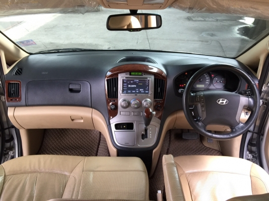 2011 HYUNDAI H-1 GRAND STAREX 2.5 VIP รถสวยมาก น่าใช้สุดๆ ซื้อไปคุ้มสุดๆ ไม่ต้องทำอะไรเพิ่มเลย 2011 HYUNDAI H-1 GRAND STAREX 2.5 VIP รถสวยมาก น่าใช้สุดๆ ซื้อไปคุ้มสุดๆ ไม่ต้องทำอะไรเพิ่มเลย