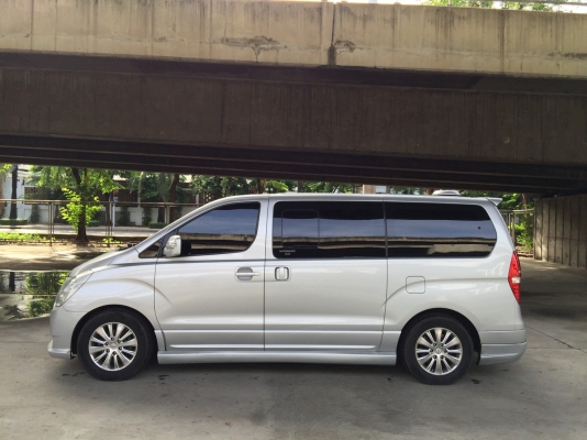 2011 HYUNDAI H-1 GRAND STAREX 2.5 VIP รถสวยมาก น่าใช้สุดๆ ซื้อไปคุ้มสุดๆ ไม่ต้องทำอะไรเพิ่มเลย 2011 HYUNDAI H-1 GRAND STAREX 2.5 VIP รถสวยมาก น่าใช้สุดๆ ซื้อไปคุ้มสุดๆ ไม่ต้องทำอะไรเพิ่มเลย