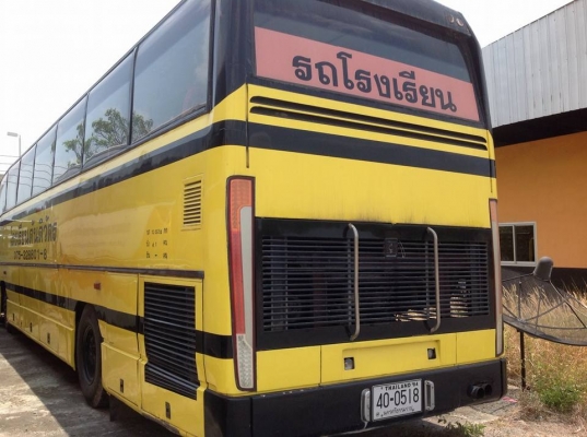 บัสปรับอากาศ 6 ล้อ